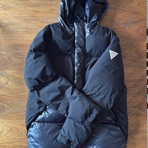 Men’s Size small Guess Winter Jacket